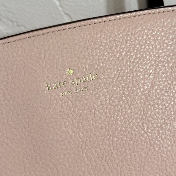 Kate spade large peachy pink and black pebbled leather tote bag - Picture 2 of 16